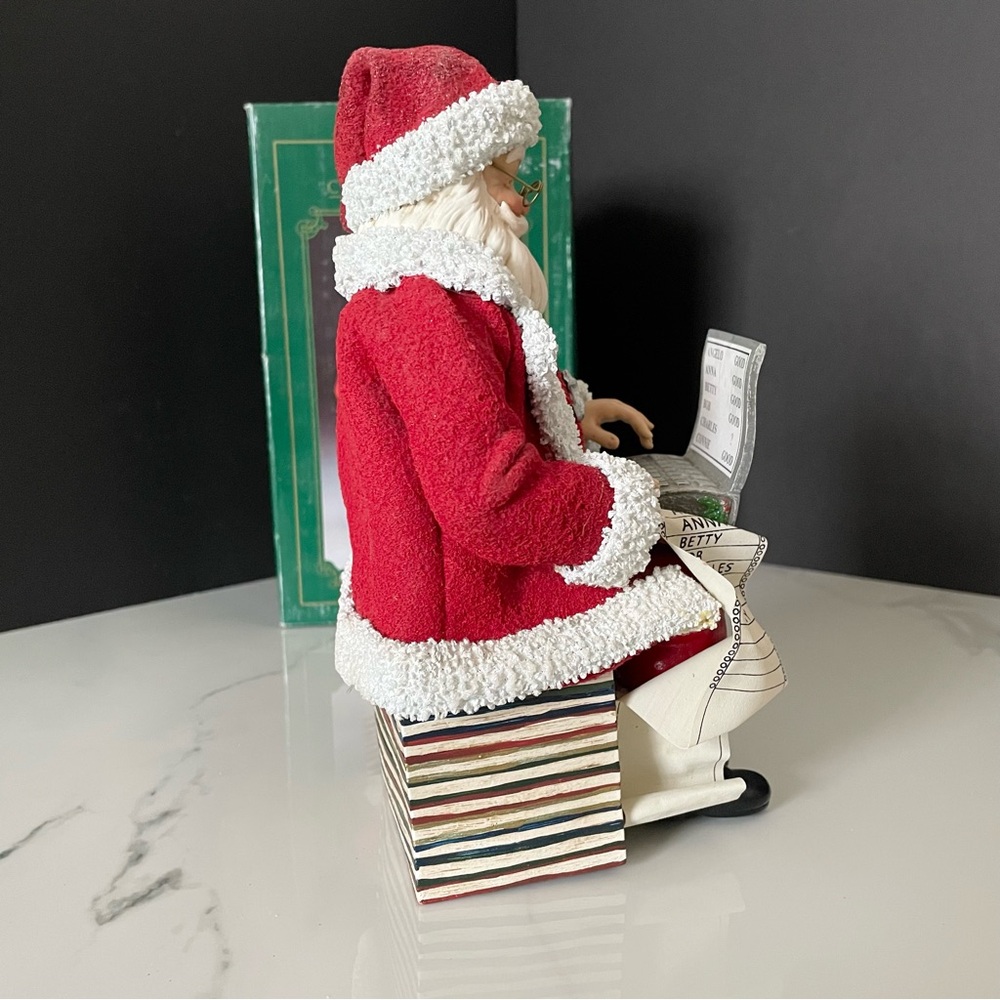 The New Millenium Santa - Computer Working Santa - Fabriche by Kurt Adler - Picture 9 of 12